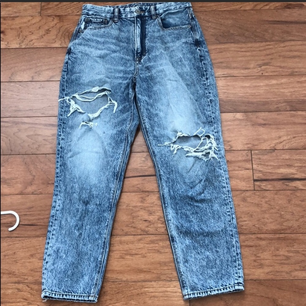 American Eagle Curvy Mom Jean